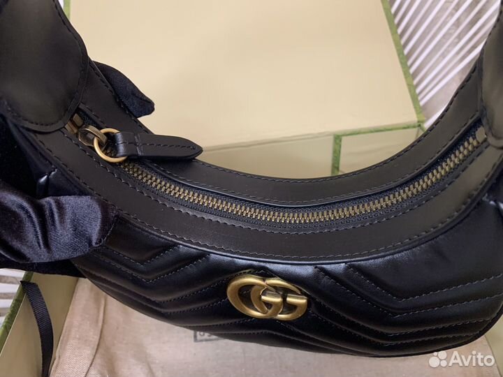 Сумка Gucci Marmont Half Moon