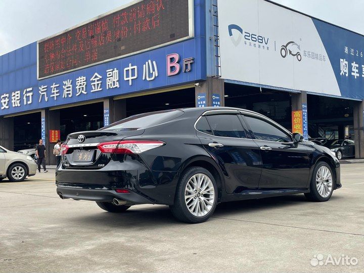 Toyota Camry 2.5 CVT, 2019, 40 000 км