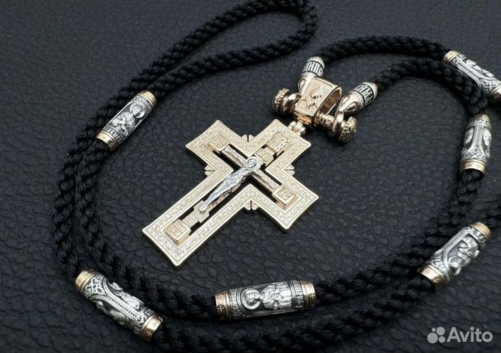 Крест серебряный позолоченный с гайтаном вставки