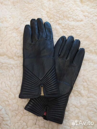 Перчатки из натуральной кожи