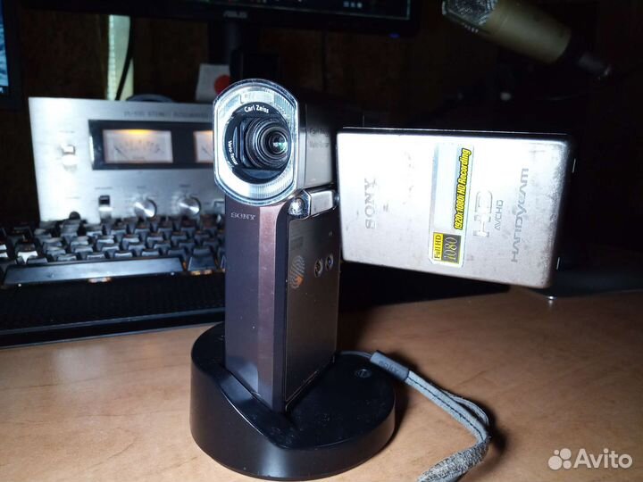 Видеокамера Sony HDR TG-1E Full HD