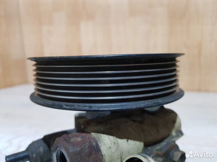 Насос гидроуселителя руля Toyota Estima TA-ACR40W