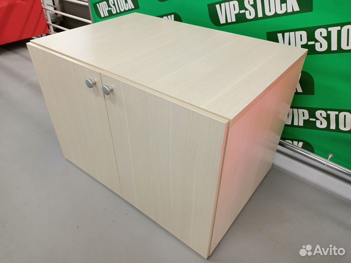 Тумбы большие новые