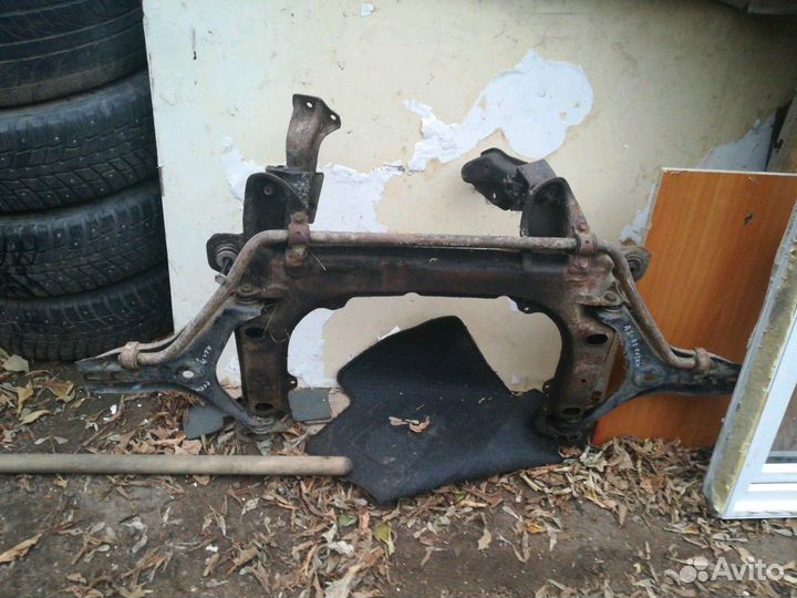 Подрамник Ауди 80 б2 б3 для 4цилиндровых