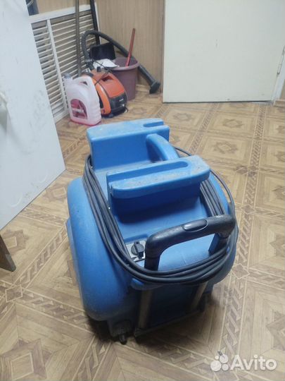 Продам фен для сушки ковров и мебели Сантоэма Итал