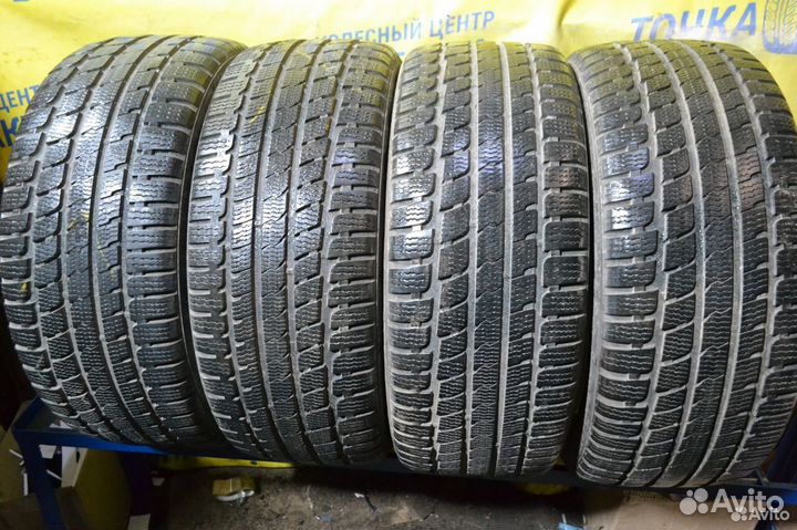 Kumho I'Zen KW27 245/45 R19