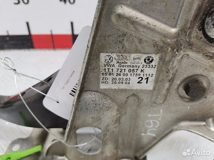 Педаль тормоза Volkswagen Touran 2004