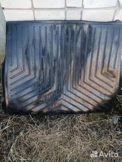 Коврик в багажник на ford focus 2