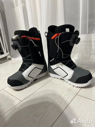 Сноубордические ботинки burton