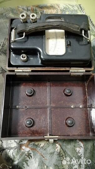 Мегаомметр М1101М