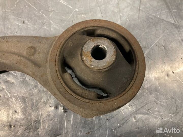 Рычаг подвески передний правый Honda Accord CU2