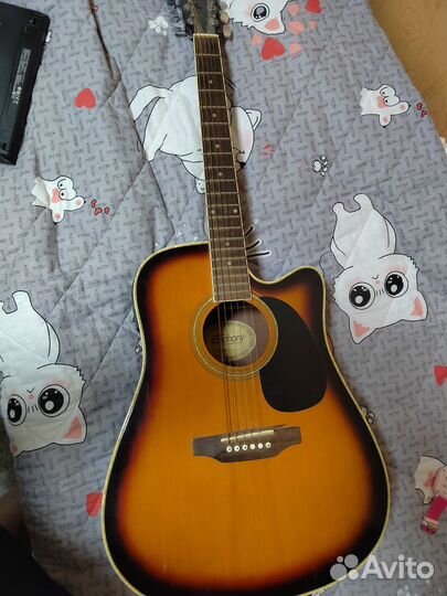 Акустическая гитара
