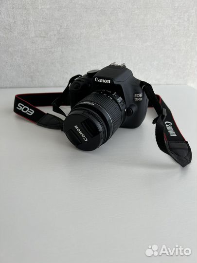Зеркальный фотоаппарат Canon EOS 1200D