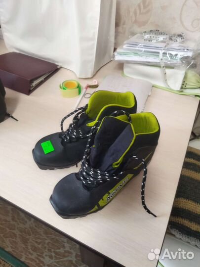 Лыжные ботинки