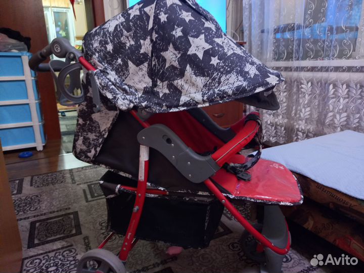 Прогулочная коляска