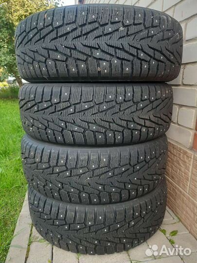 Nokian Tyres Hakkapeliitta 7 SUV 235/65 R17