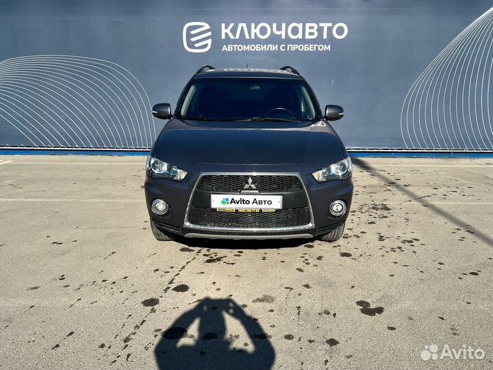 Mitsubishi Outlander 2.0 CVT, 2012, 135 280 км