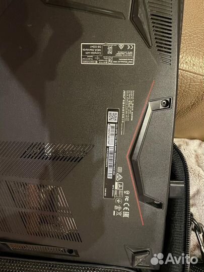 Ноутбук msi gf63