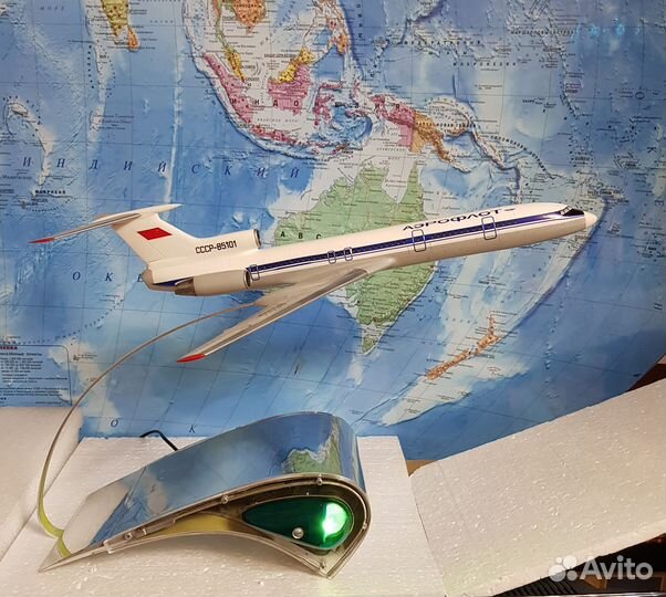 Кабинетная модель, самолет- светильник Ту-154