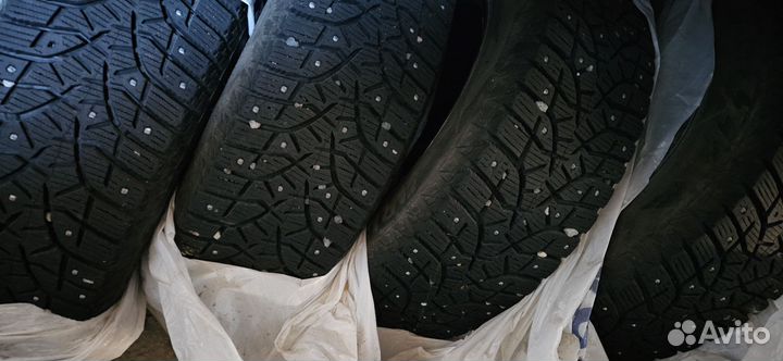Bridgestone Blizzak DM-Z2 235/35 R16 D