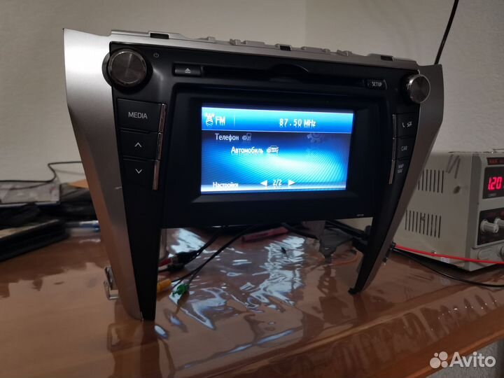 Магнитола на Toyota Camry 55
