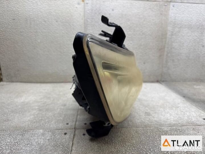 Фара передняя правая nissan serena