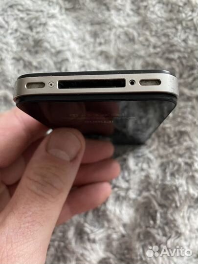 iPhone 4S, 16 ГБ