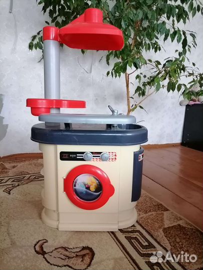 Детские игрушки кухня