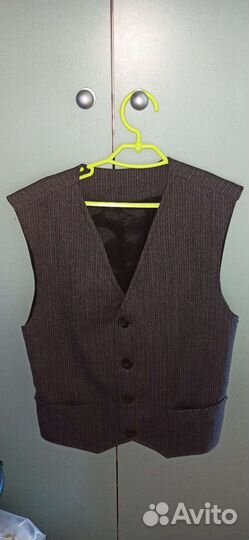 Жилетка для мальчика школьная 134 140
