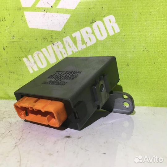 Блок управления центральным замком Тойота Карина