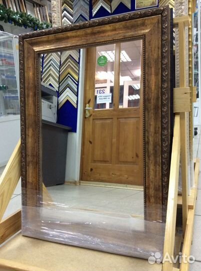 Зеркало в раме 550*750