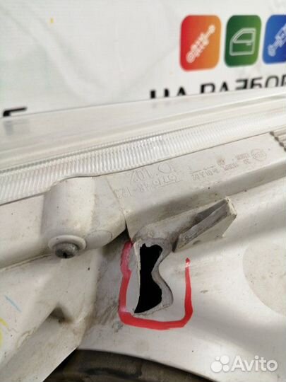 Фара передняя левая Toyota Highlander