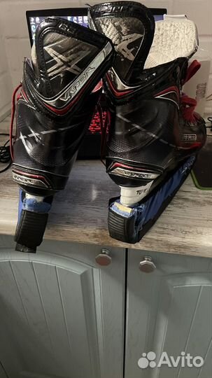 Хоккейные коньки bauer x800 10 d
