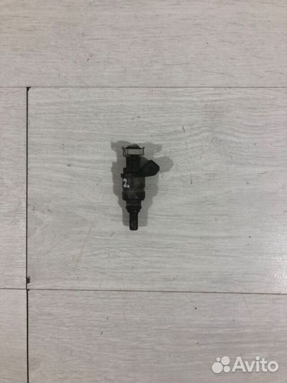 Топливная форсунка BMW X3 e83 2.5 ат 256S5