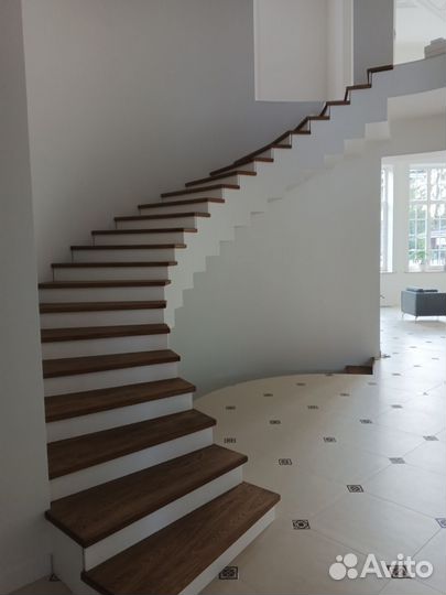 Отделка, облицовка лестниц