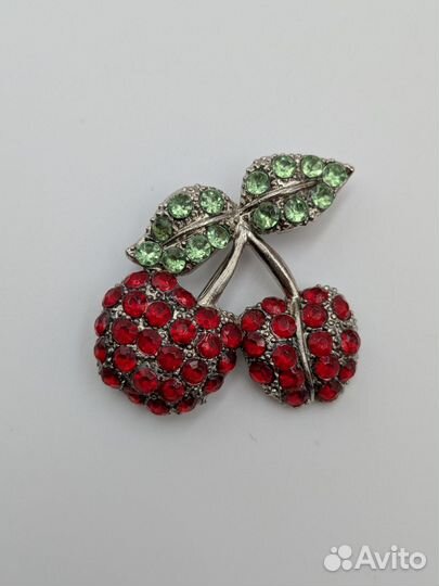 Брошь винтажная вишенки
