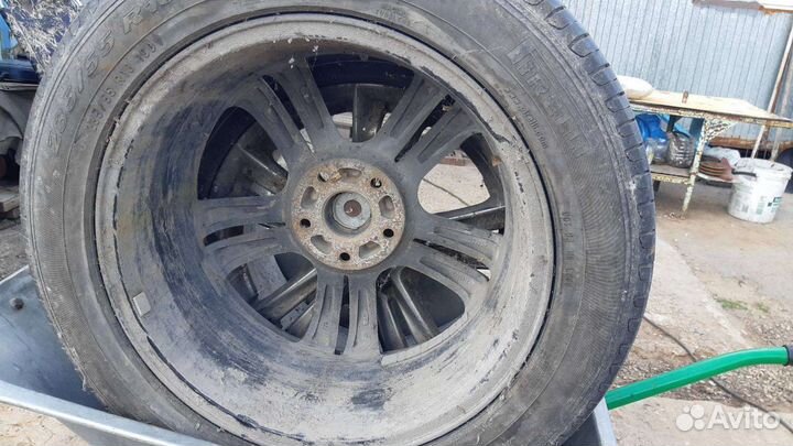 Комплект литых дисков r18 на volkswagen touareg