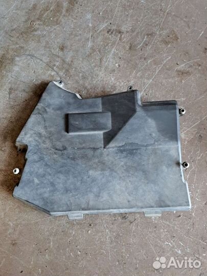 Крышка блока предохранителей BMW E65 E66