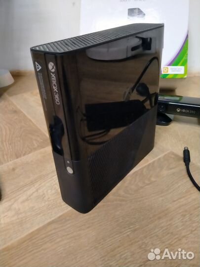 Xbox 360E 500gb kinekt