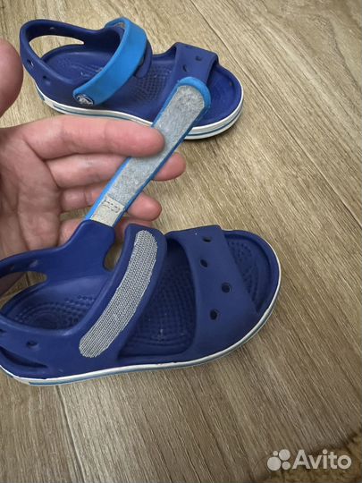 Сандали crocs 22-23