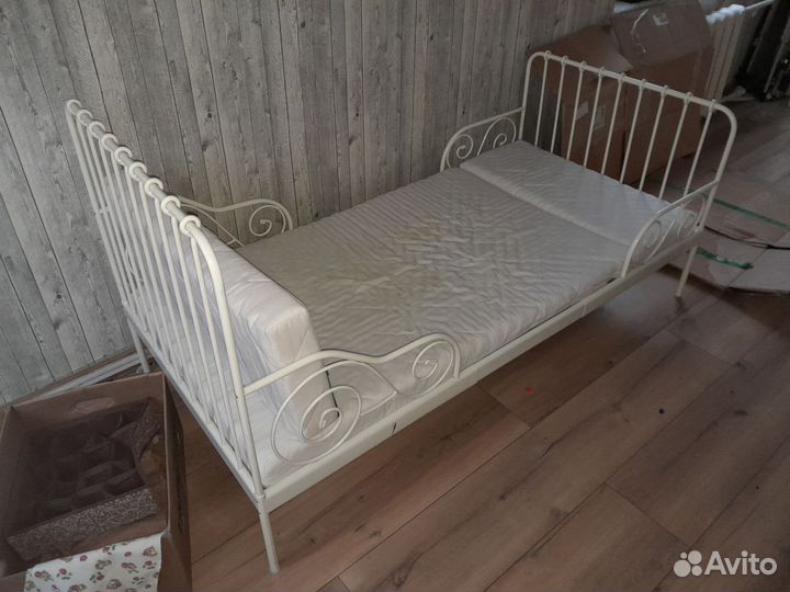 Кровать б/у