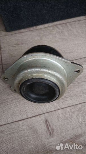 Опора правая подушка двигателя Рено