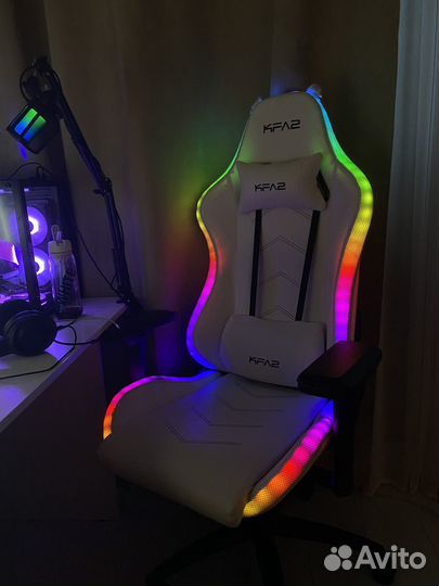 Игровое кресло KFA2 gaming rgb