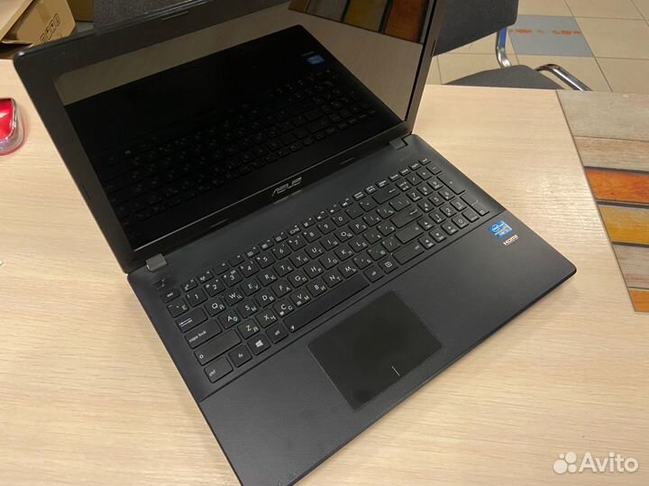 Ноутбук Asus x551ca, SSD 256GB, i3-3217U, RAM 4Gb