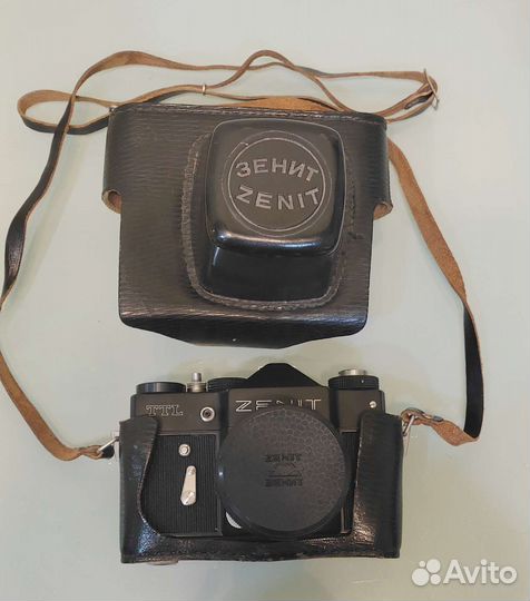 Плёночный фотоаппарат Зенит