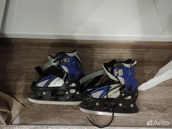 Коньки хоккейные