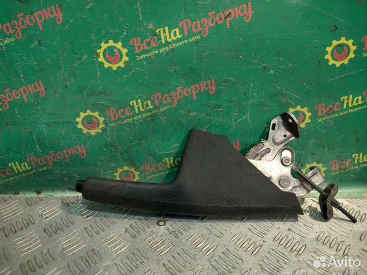 Ручной тормоз ручник Skoda Fabia 2 1.2 2012