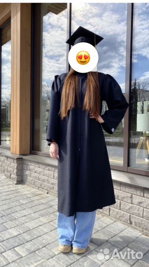 Мантия и шапочка выпускника