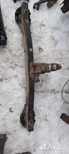 Усилитель заднего бампера с фаркопом audi q7