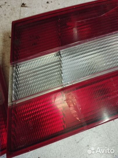 Фонарь задний правый внутренний volvo вольво 940